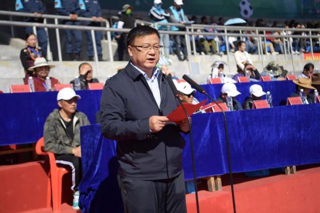 中国男篮热身赛失利，王俊杰状态低迷引人关注