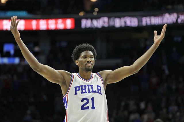 组图：世界杯哈兰德上演梅开二度 开心庆祝